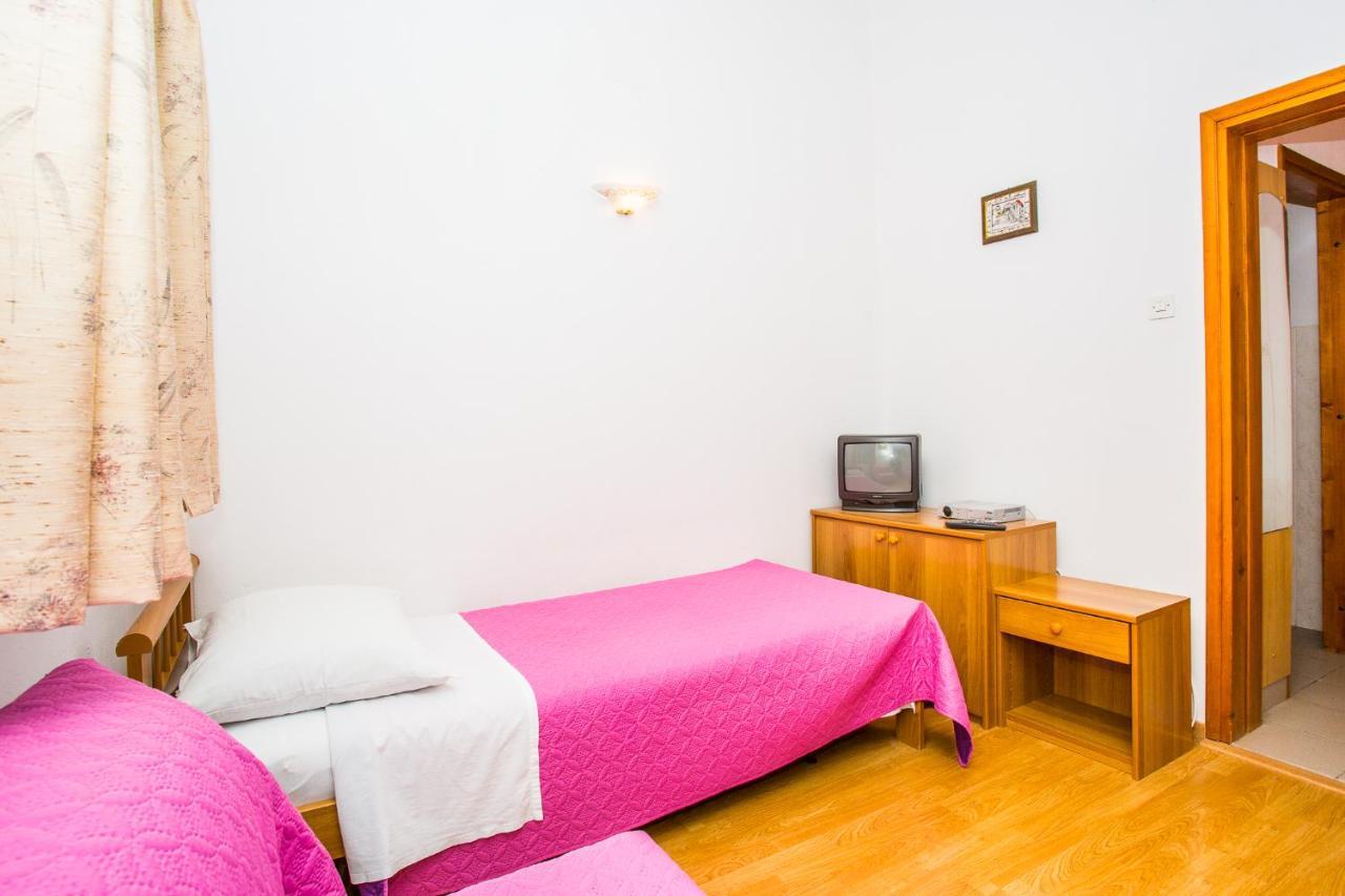 Apartmani Pava 오미스 외부 사진